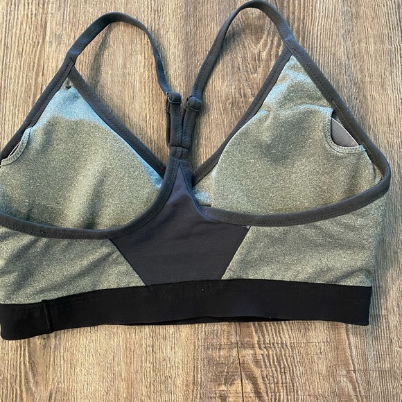 Nike Indy Sports Bra / Size M - Picture 2 of 3